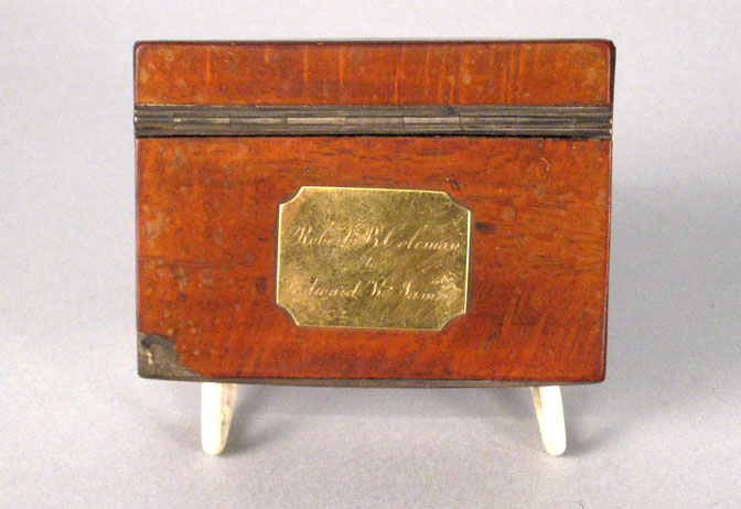 Victorian mahogany and tin-lined snuff