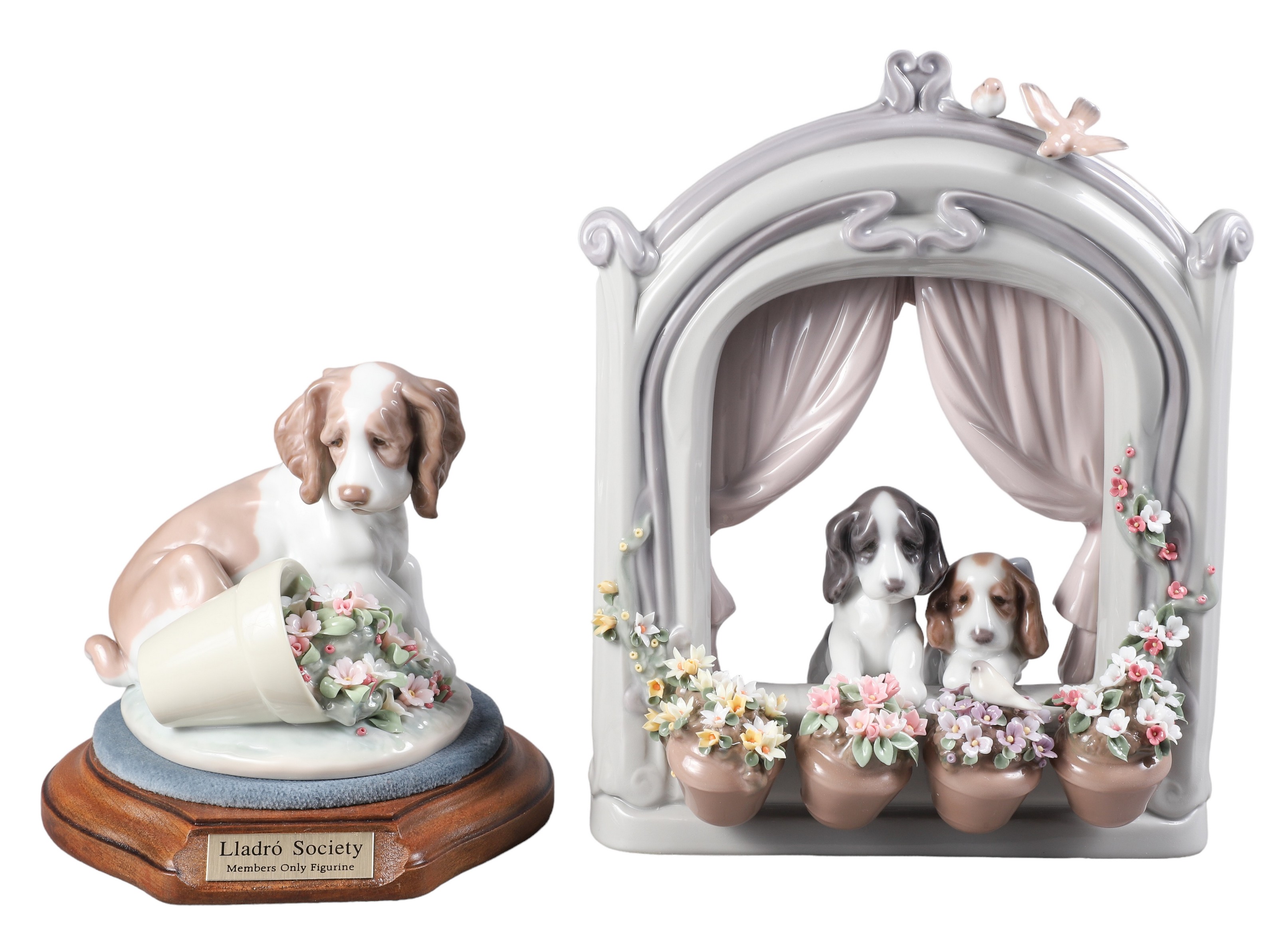  2 Lladro porcelain dog figurines  2e1165