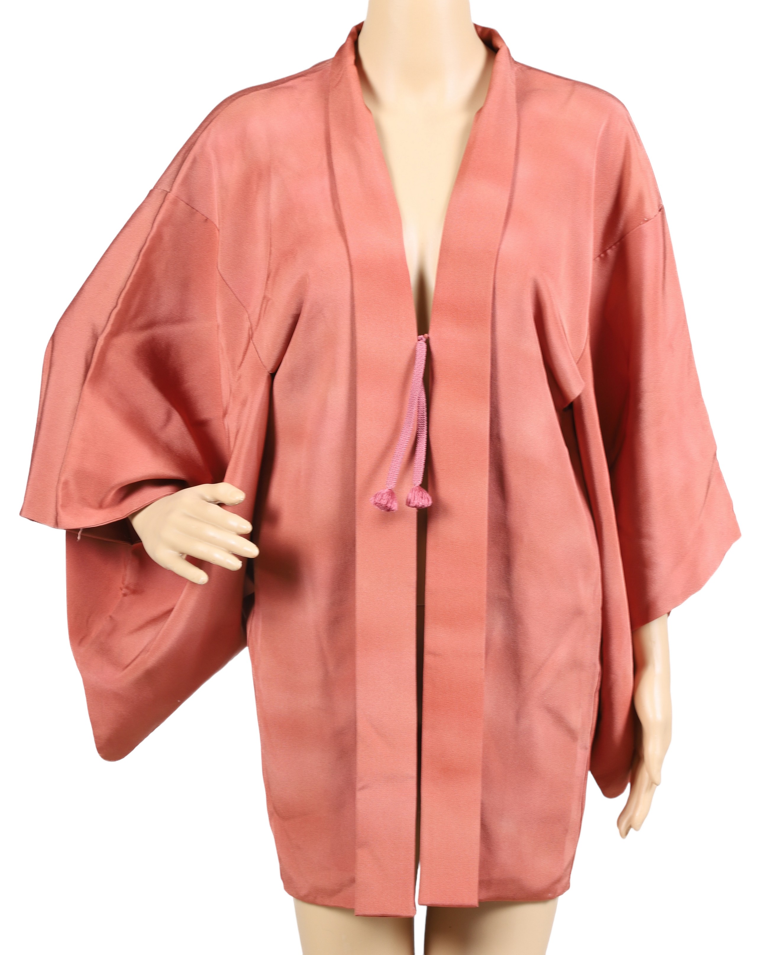 Peach souvenir robe, lined in patterned
