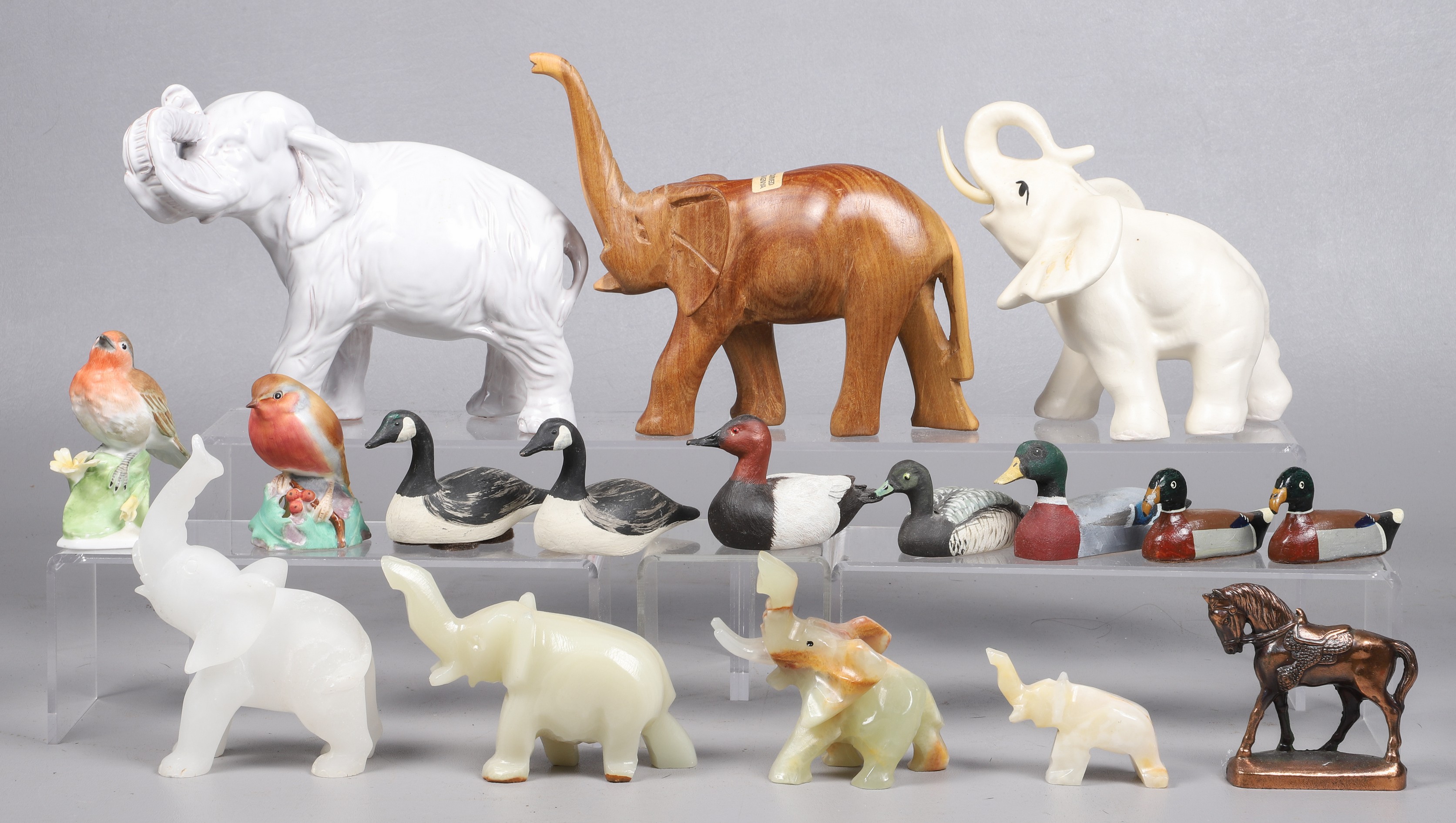 (17) Animal figurines, including (7)
