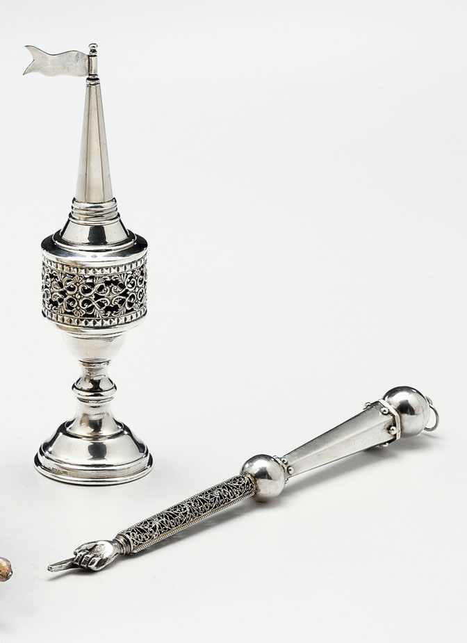 Two Judaica silver items    19th century