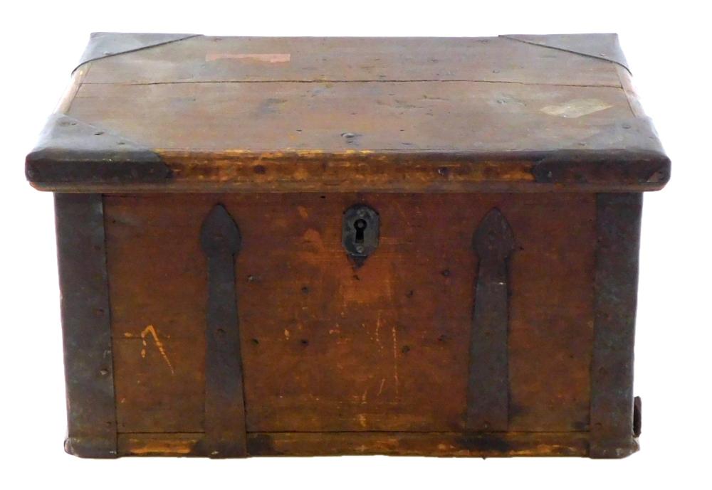 TABLE TOP CHEST 19TH C BELONGING 2defec