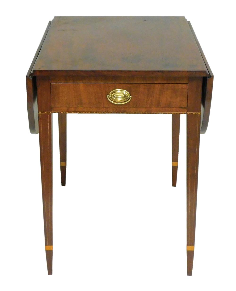 PEMBROKE TABLE 19TH C WITH REPAIRS 2df01d