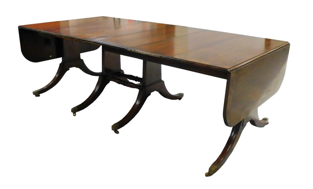 FEDERAL STYLE BANQUET DINING TABLE,