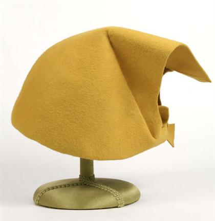 Guy Laroche mustard yellow felt hat