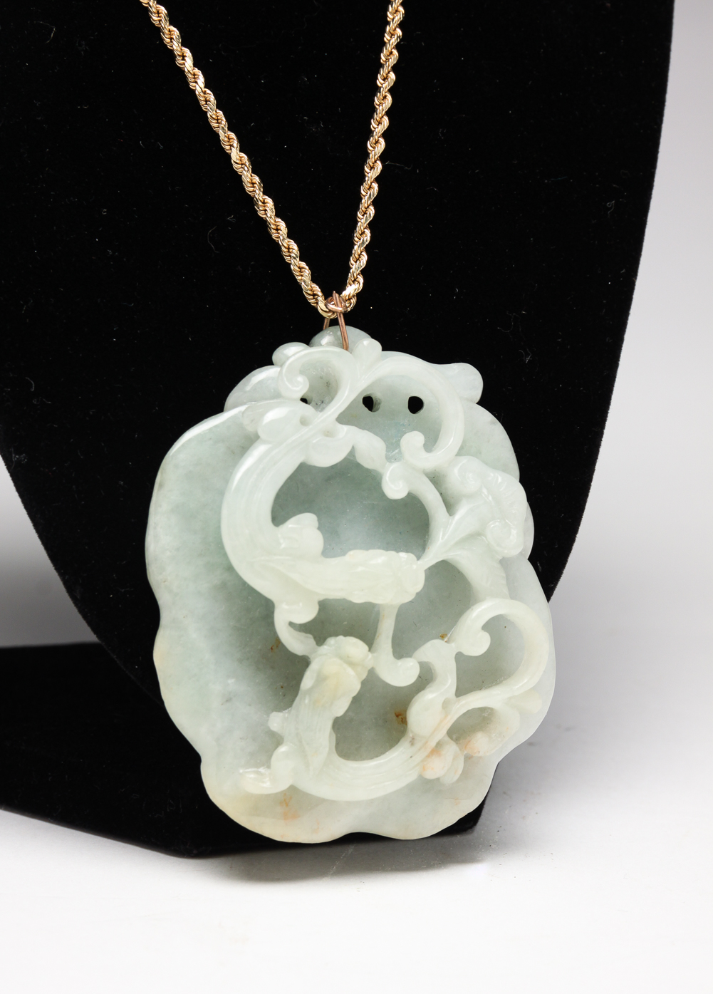 CHINESE JADE PENDANT Early 20th 2df967