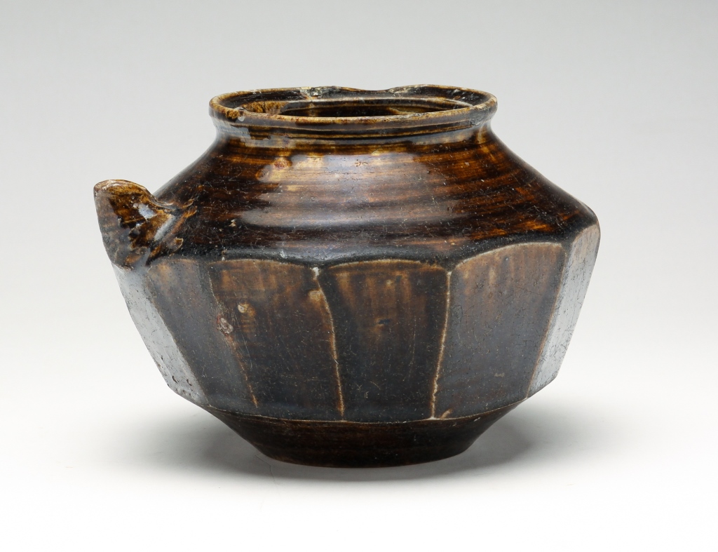 KOREAN POTTERY JAR Most likely 2df982