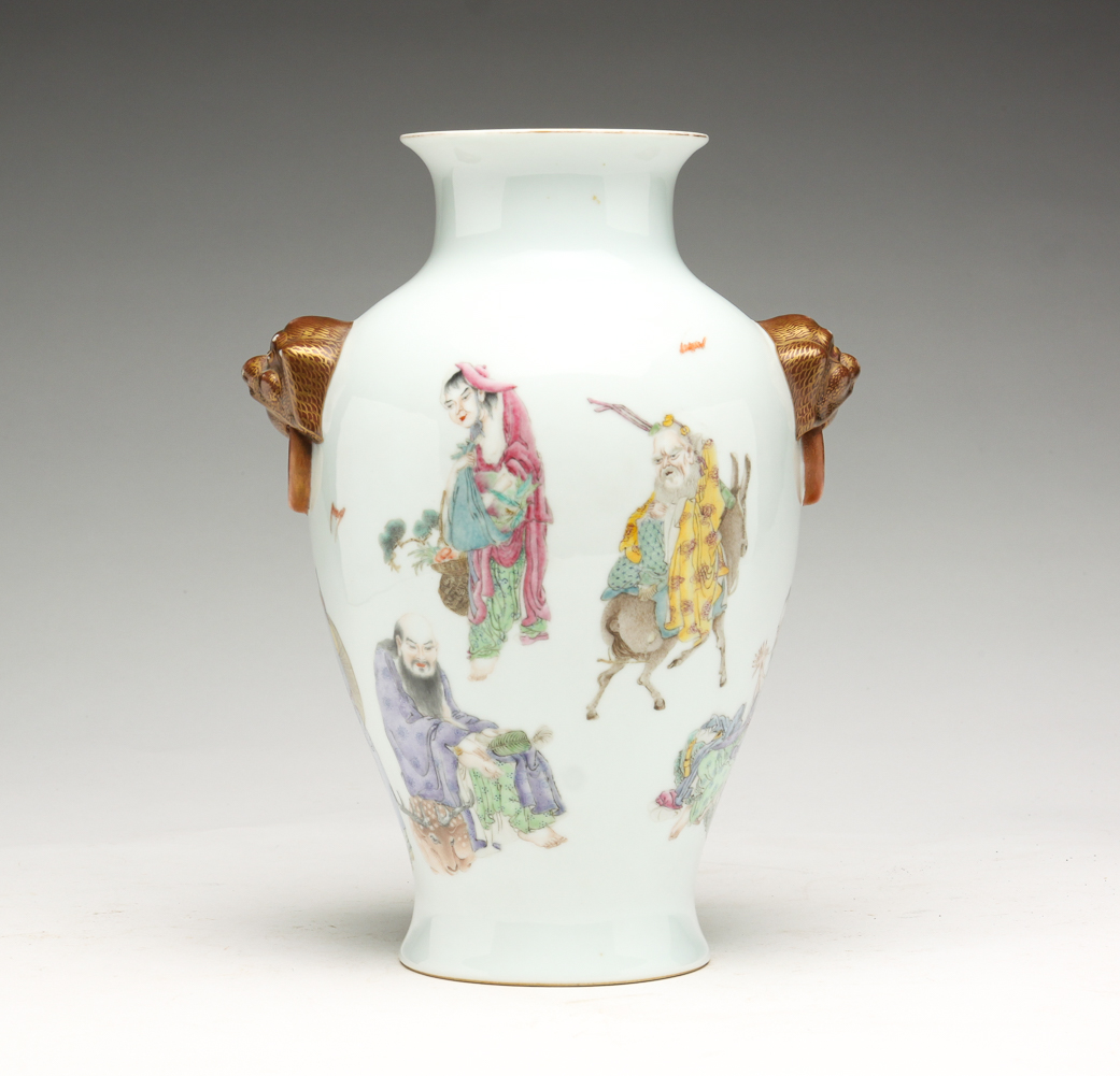 CHINESE PORCELAIN VASE Twentieth 2df9e6