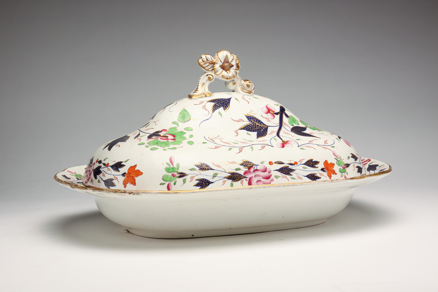 GAUDY WELSH COVERED SERVING DISH. England,