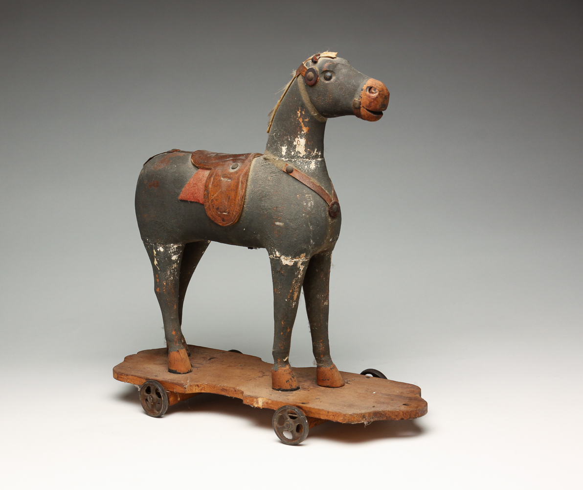 GERMAN HORSE PULL TOY Late 19th 2dfae0