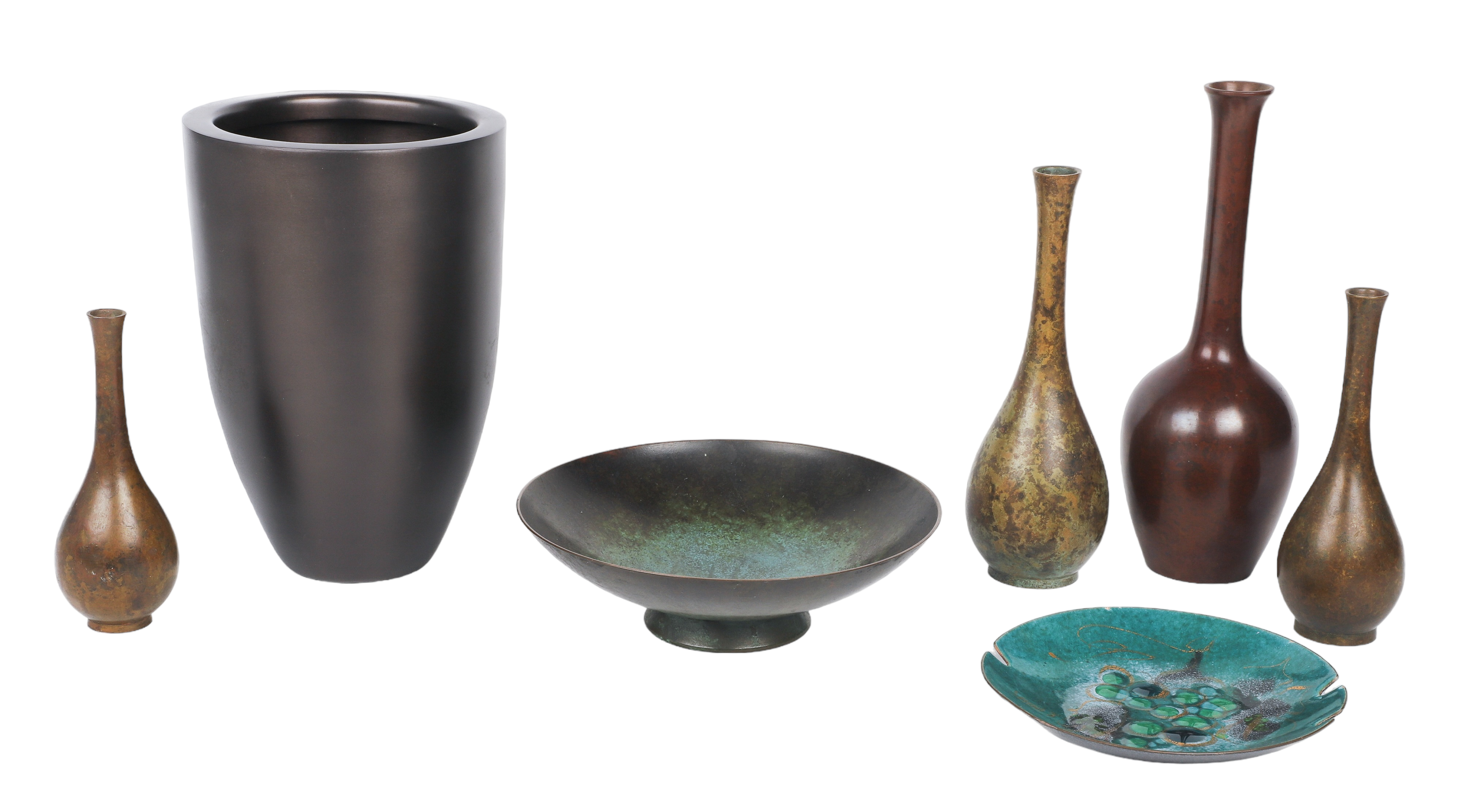 (7) Metal vases & bowls, c/o (4)