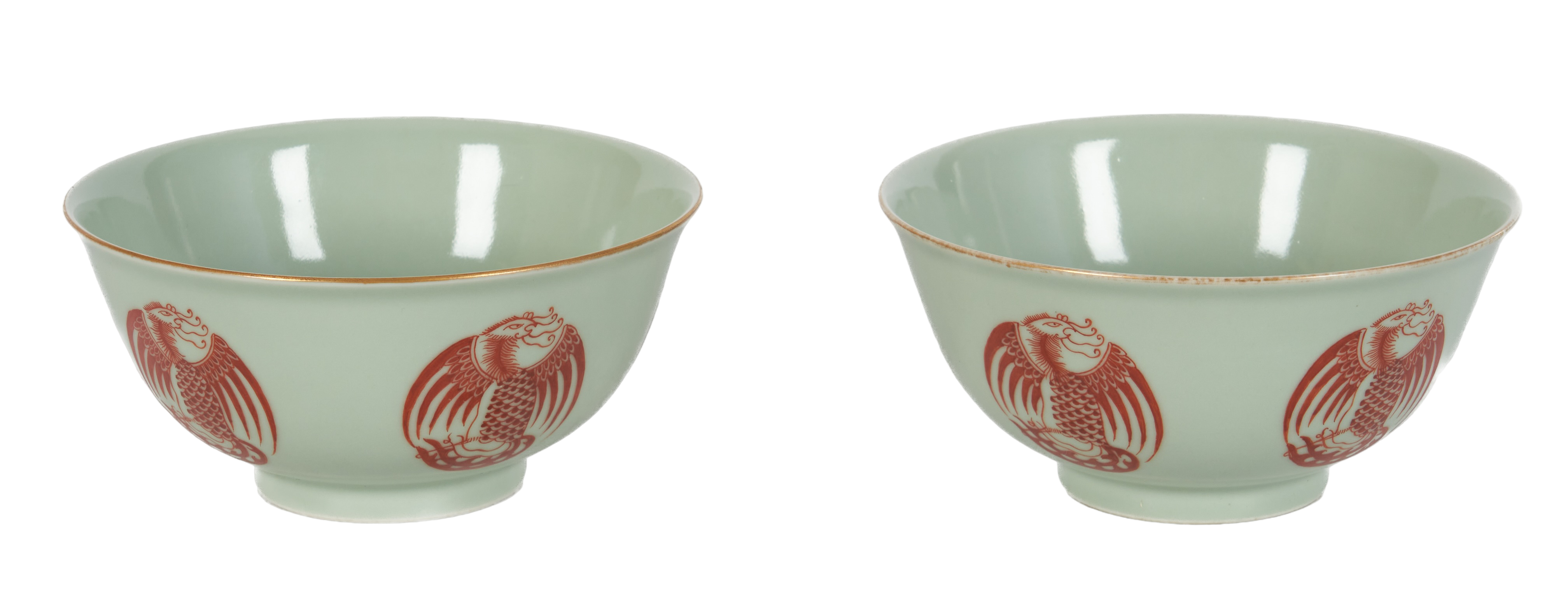 Pair of Chinese porcelain bowls,