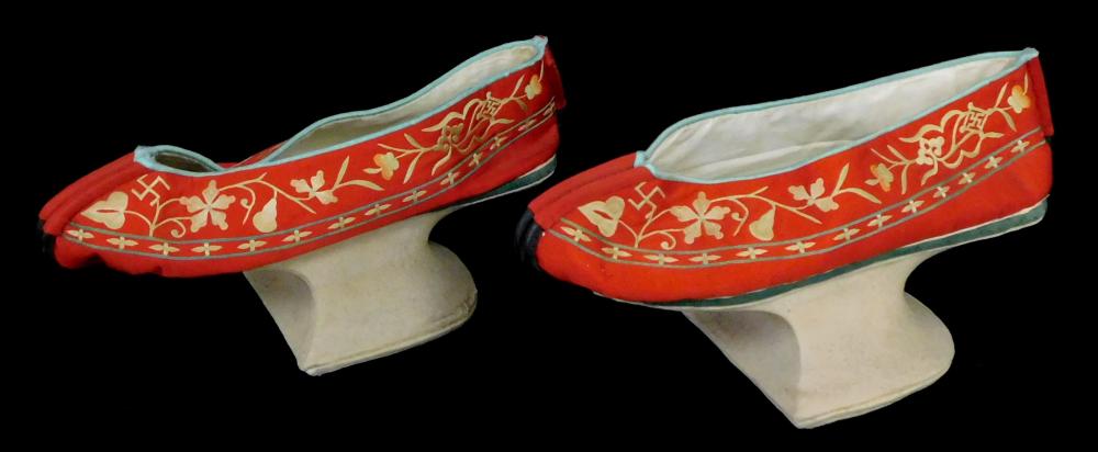 ASIAN: PAIR OF MANCHU PLATFORM