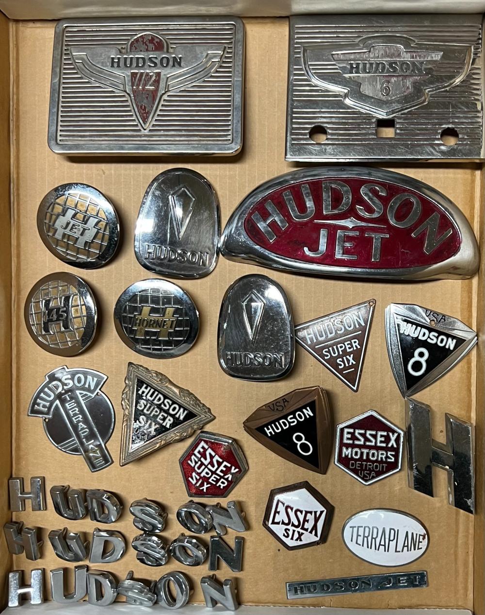 HUDSON AND ESSEX BADGES, NAME PLATES,