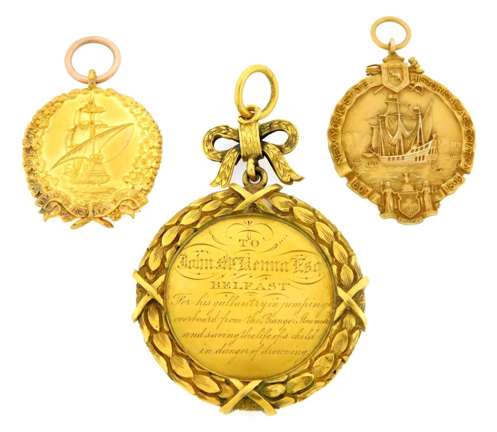 THREE TESTED 14K GOLD MEDALS LARGEST 2e2aee