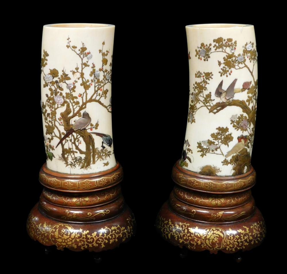 ASIAN PAIR OF SHIBAYAMA DECORATED 2e2c4a