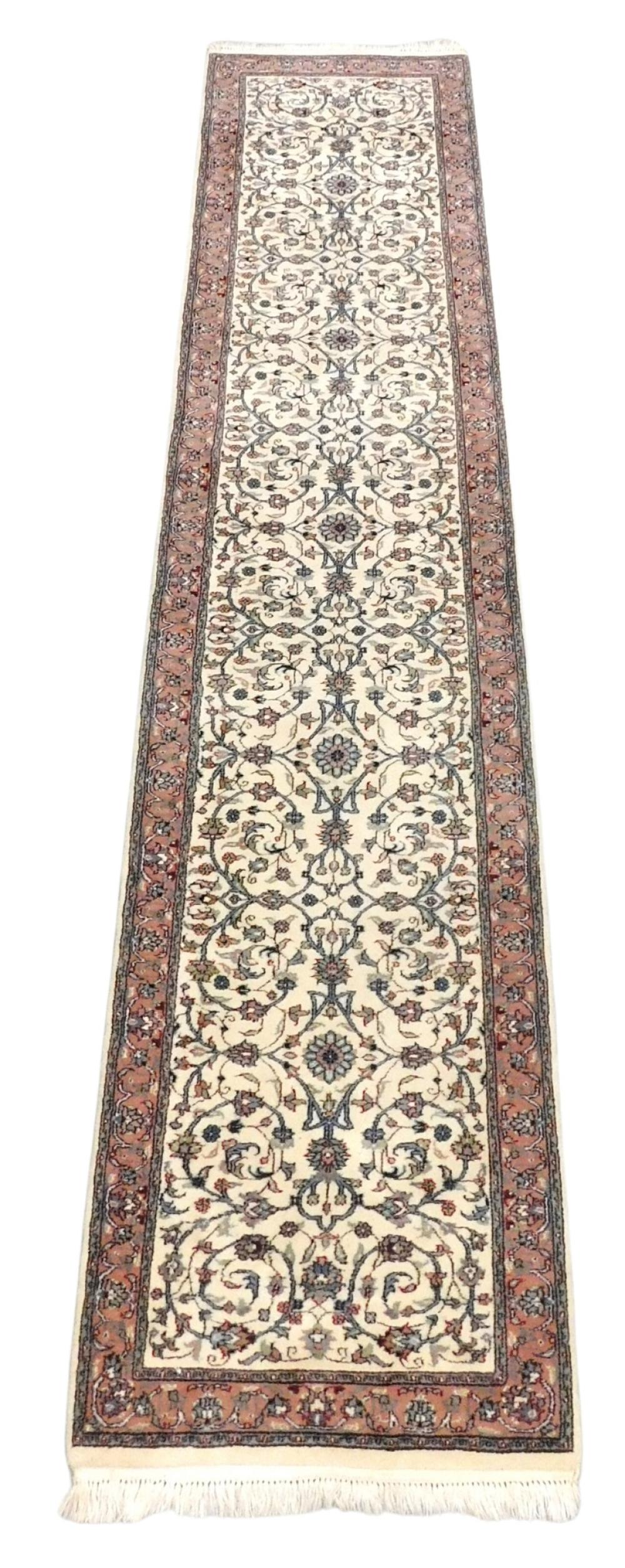 RUG INDO PERSIAN TABRIZ RUNNER  2e2dfb