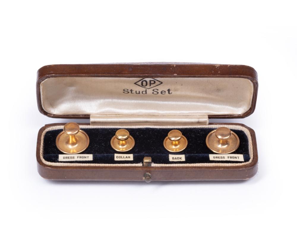 9 KT YELLOW GOLD STUD SET9 kt  2e2fdd