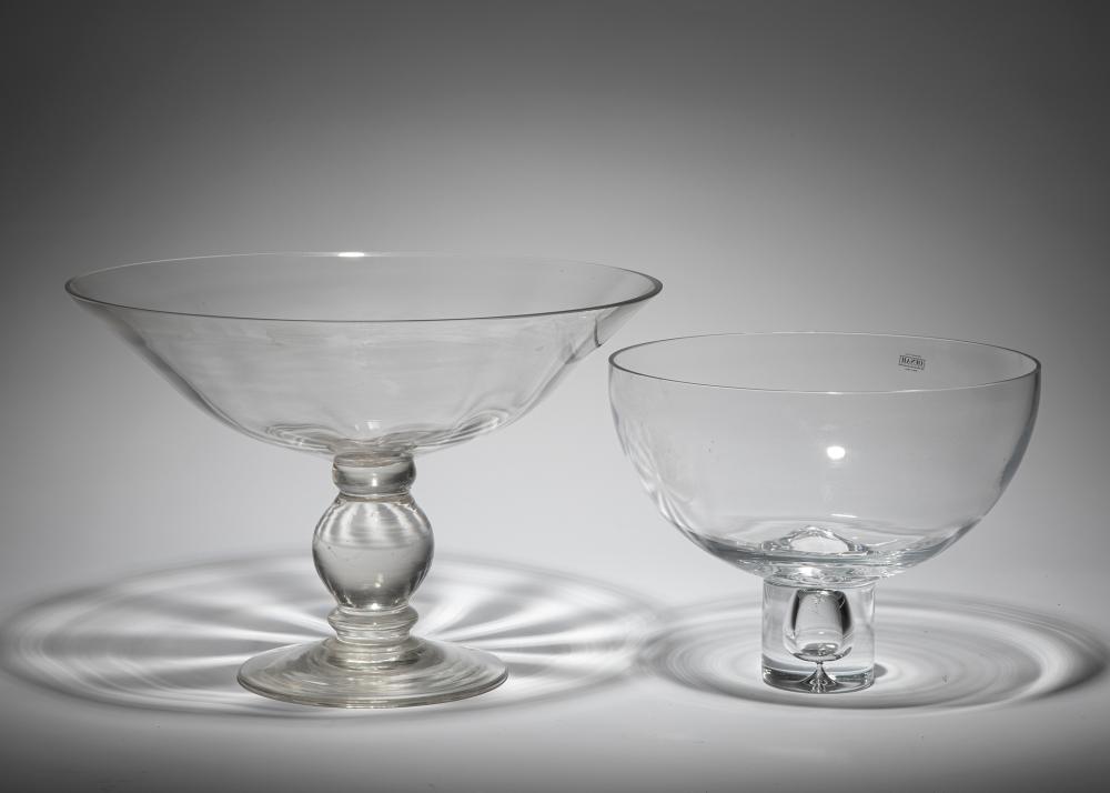 TWO LARGE GLASS CENTERPIECE BOWLSTwo 2e3017