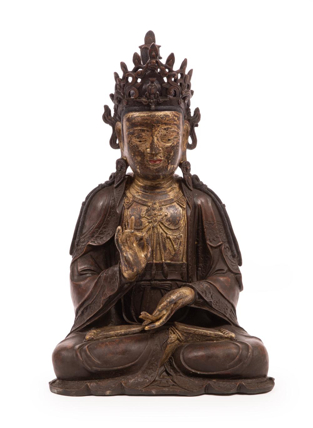 CHINESE BRONZE FIGURE OF A BODHISATTVAChinese 2e3079