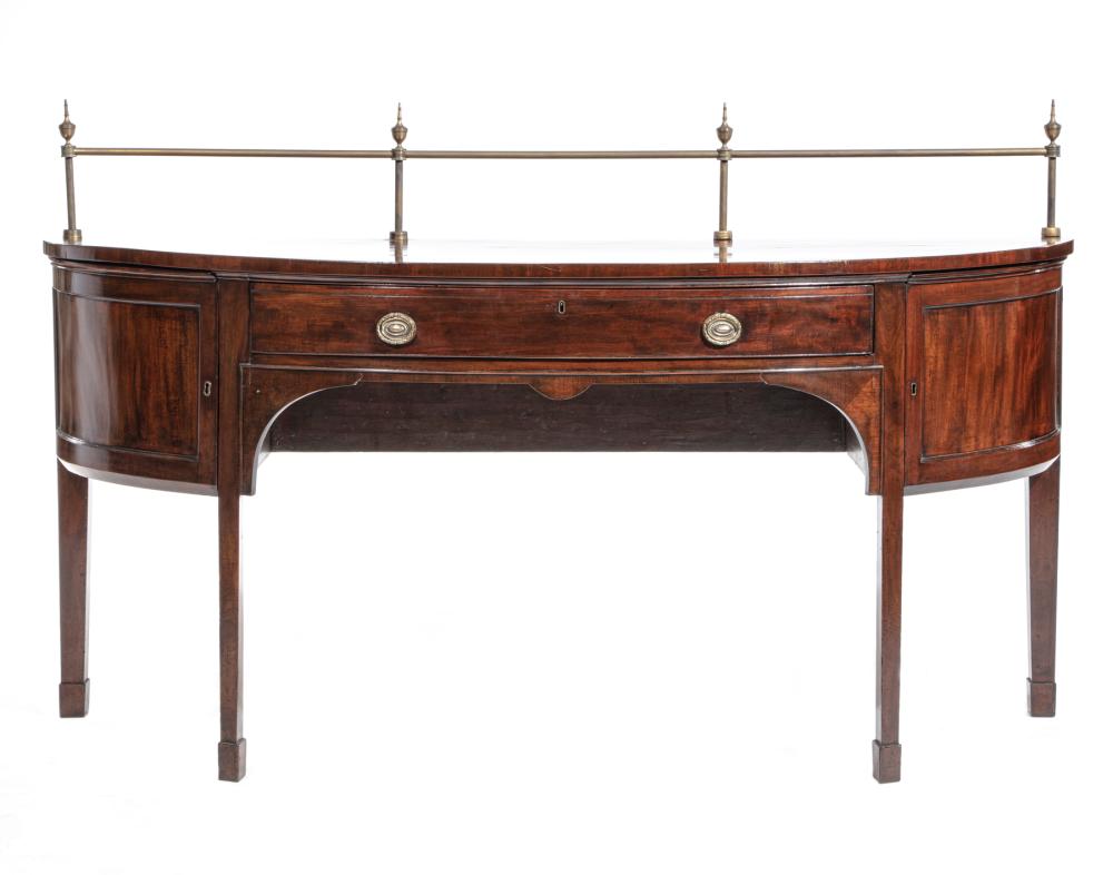 GEORGIAN MAHOGANY DEMILUNE SIDEBOARDAntique 2e315a