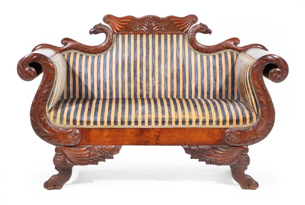 CLASSICAL-STYLE CARVED MAHOGANY