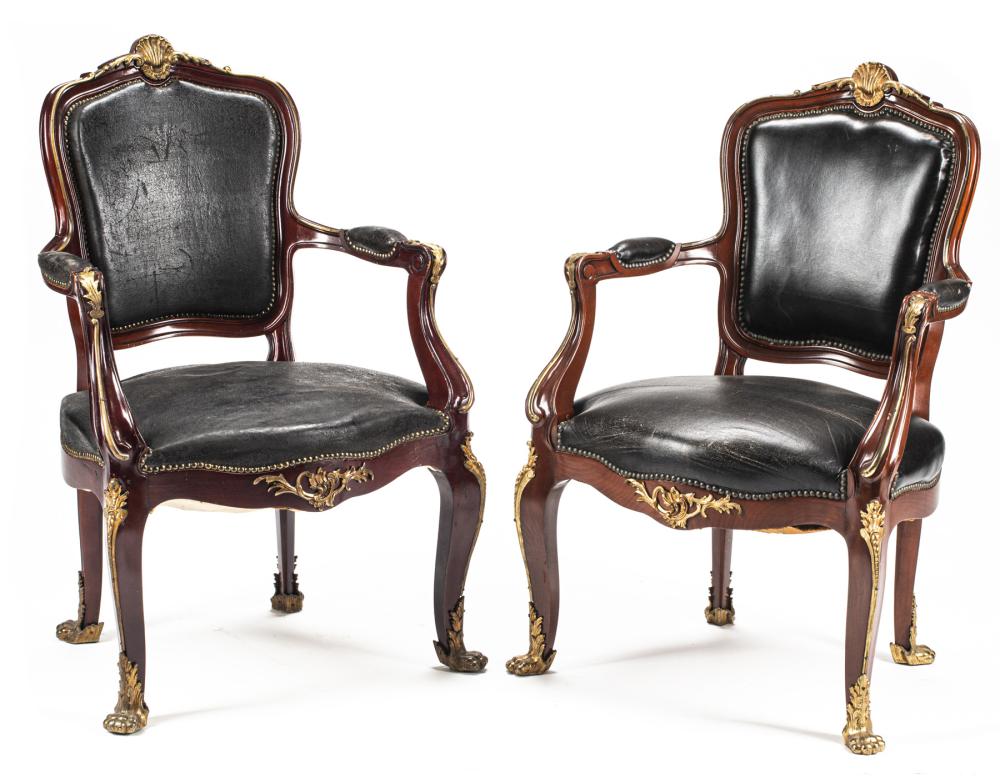 PAIR OF FRENCH BRONZE MOUNTED MAHOGANY 2e348c