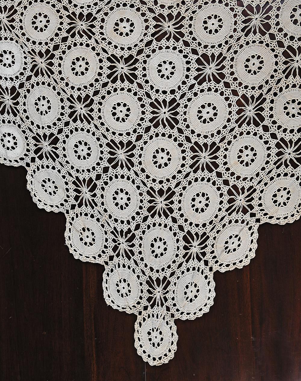 RECTANGULAR CROCHET LACE TABLECLOTHRectangular