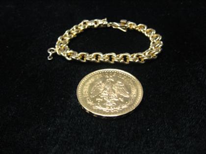 Single coin charm bracelet 18 49f0e