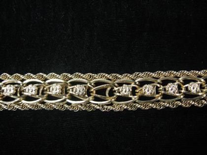 14 karat yellow gold bracelet  49f14
