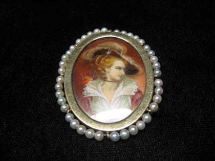 Portrait pin on ivorine of woman