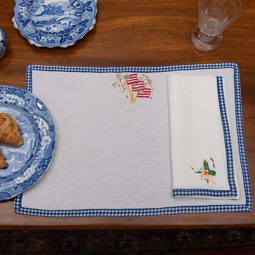 GROUP OF TABLE LINENS EMBROIDERED 2e393d