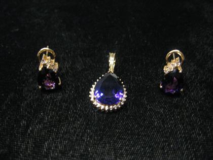 Amethyst pendant and earrings 