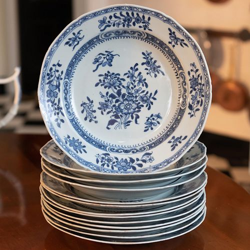 CHINESE BLUE AND WHITE PORCELAIN