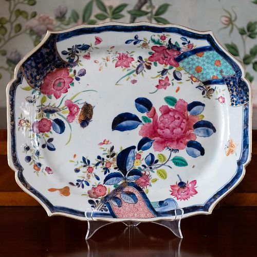 CHINESE EXPORT PORCELAIN PLATTER