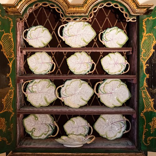 GROUP OF ROYAL WORCESTER LEAF SHAPED 2e3b86