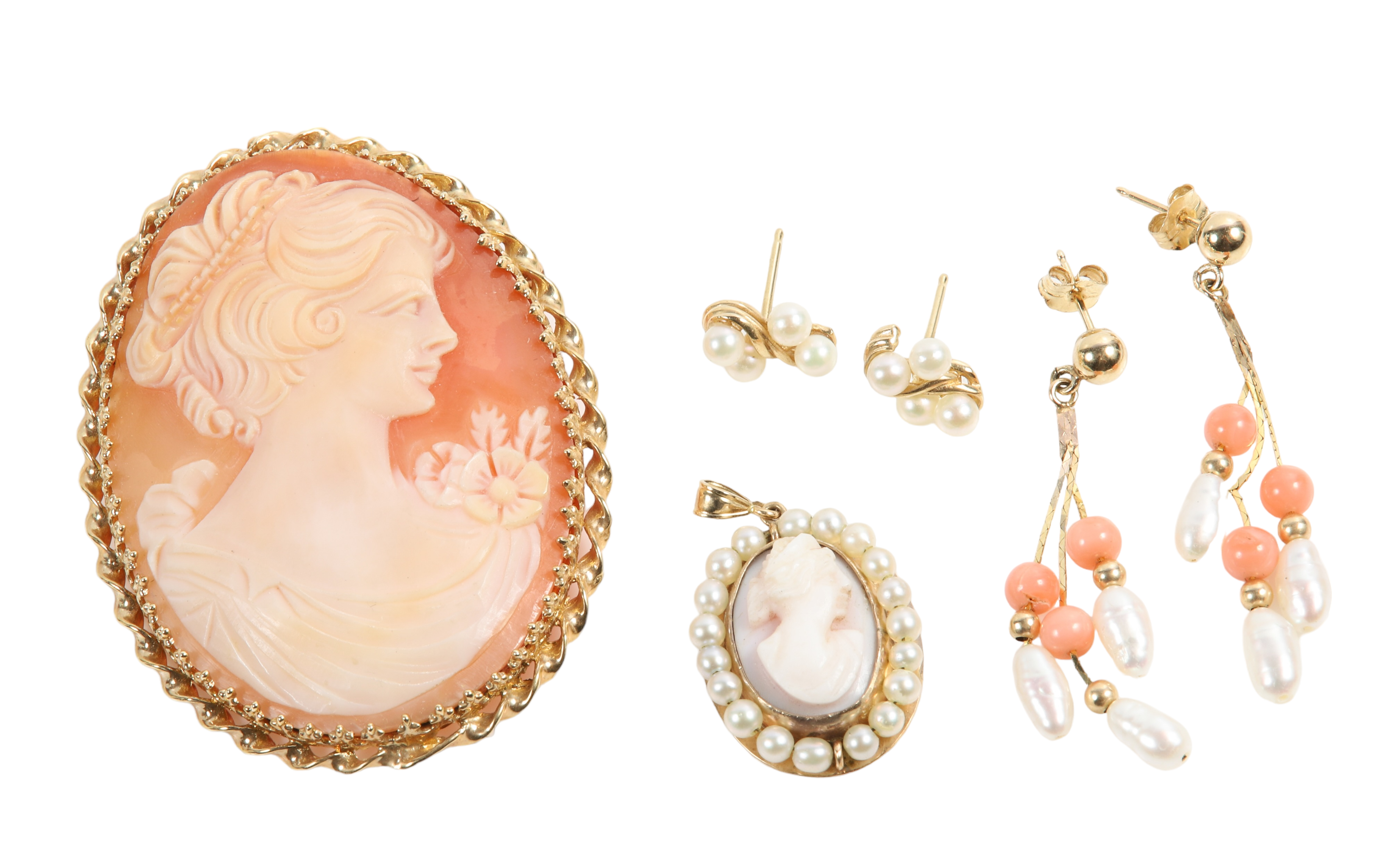 (4) Earrings, pendant, cameo to