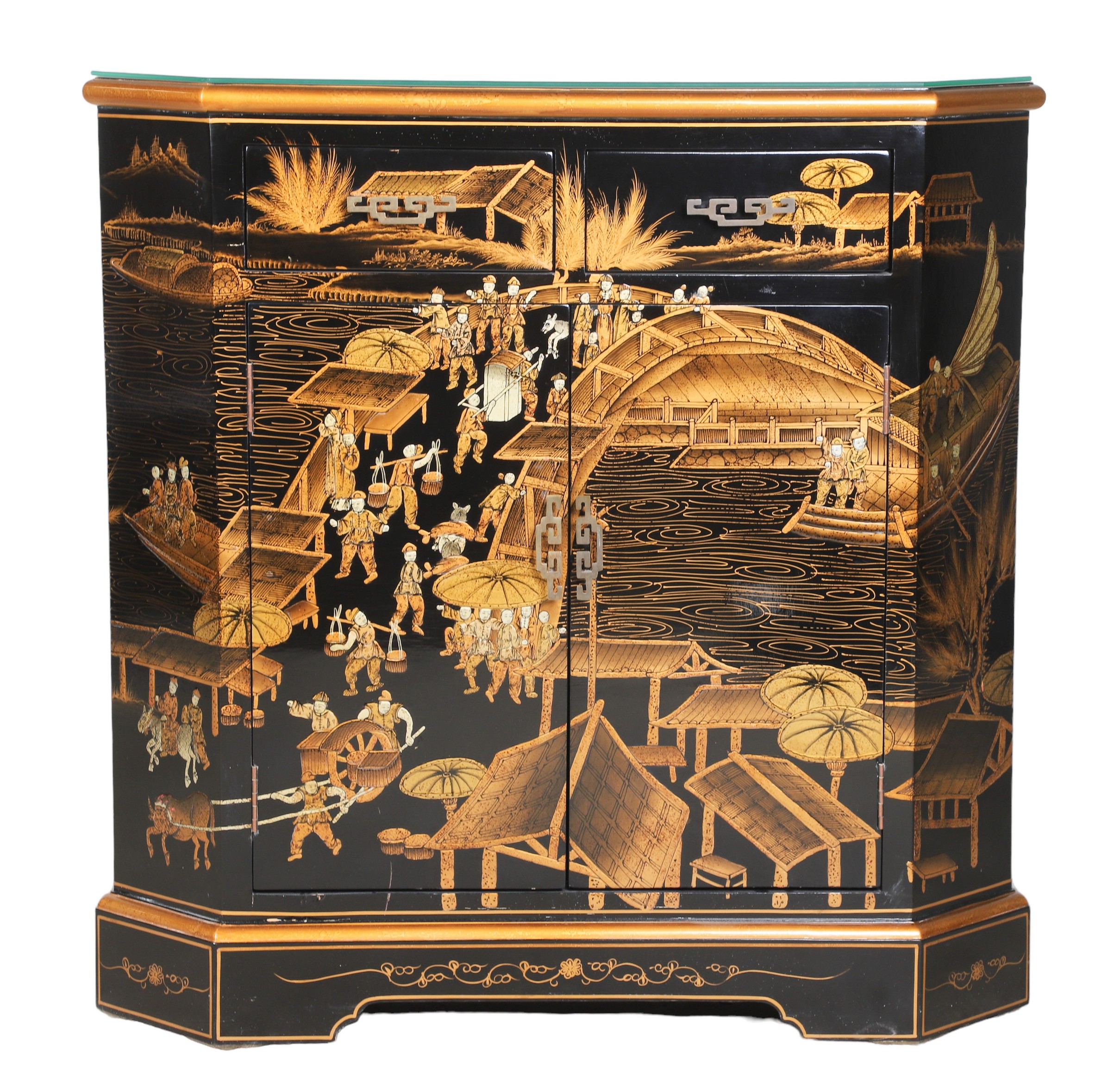 Chinoiserie paint decorated cabinet  2e167b