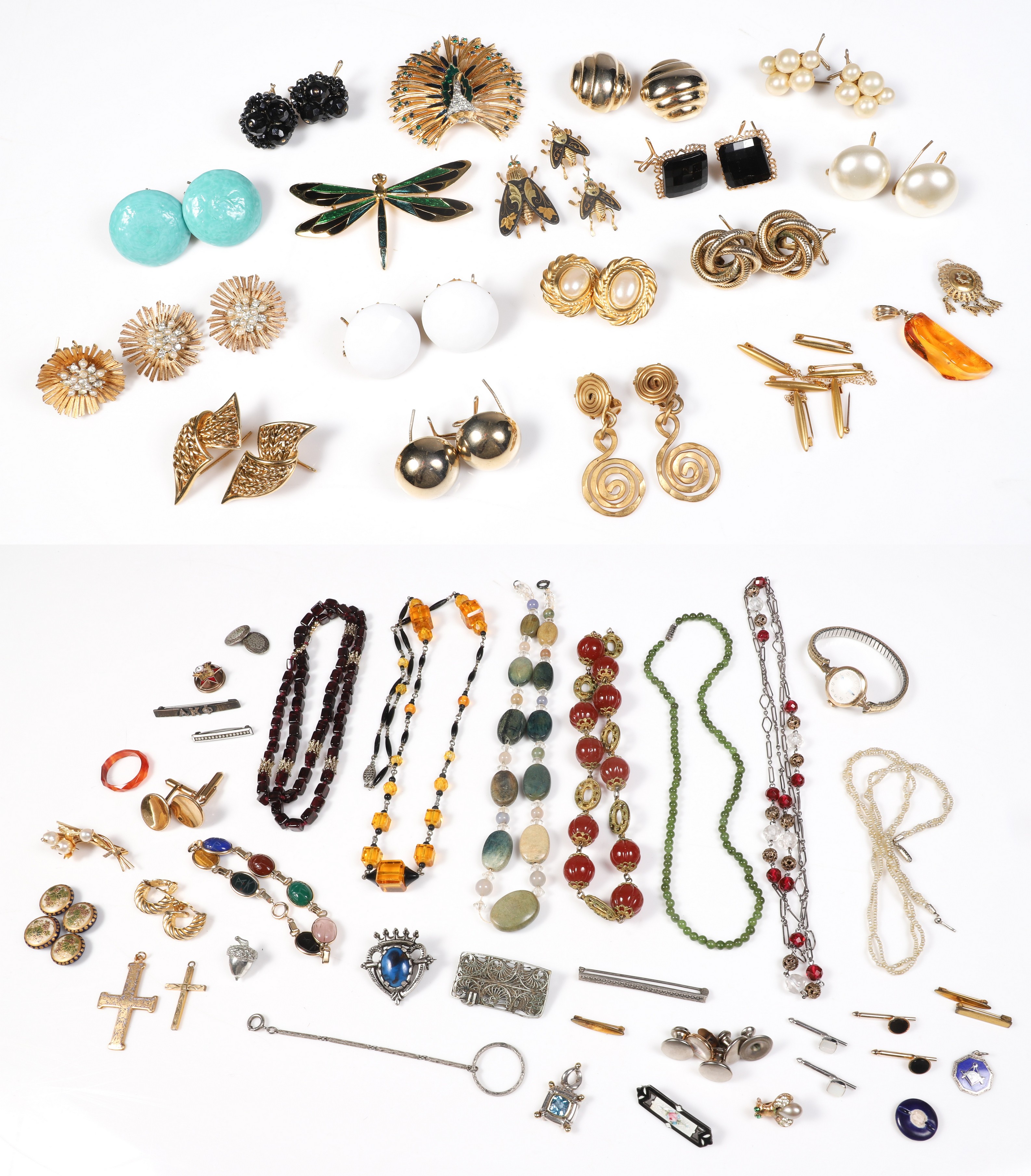 Costume jewelry grouping to include 2e1703