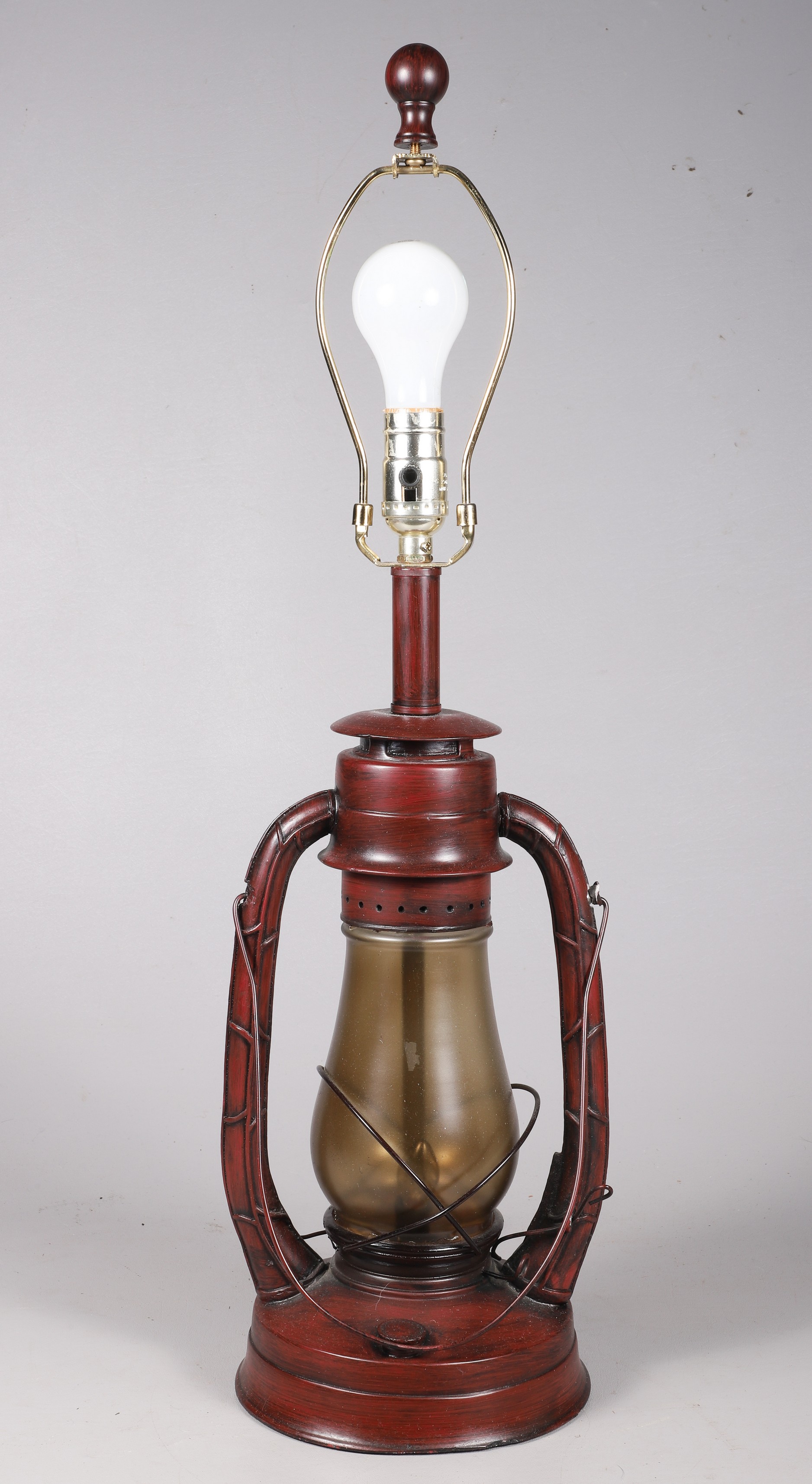 Railroad lantern form table lamp,