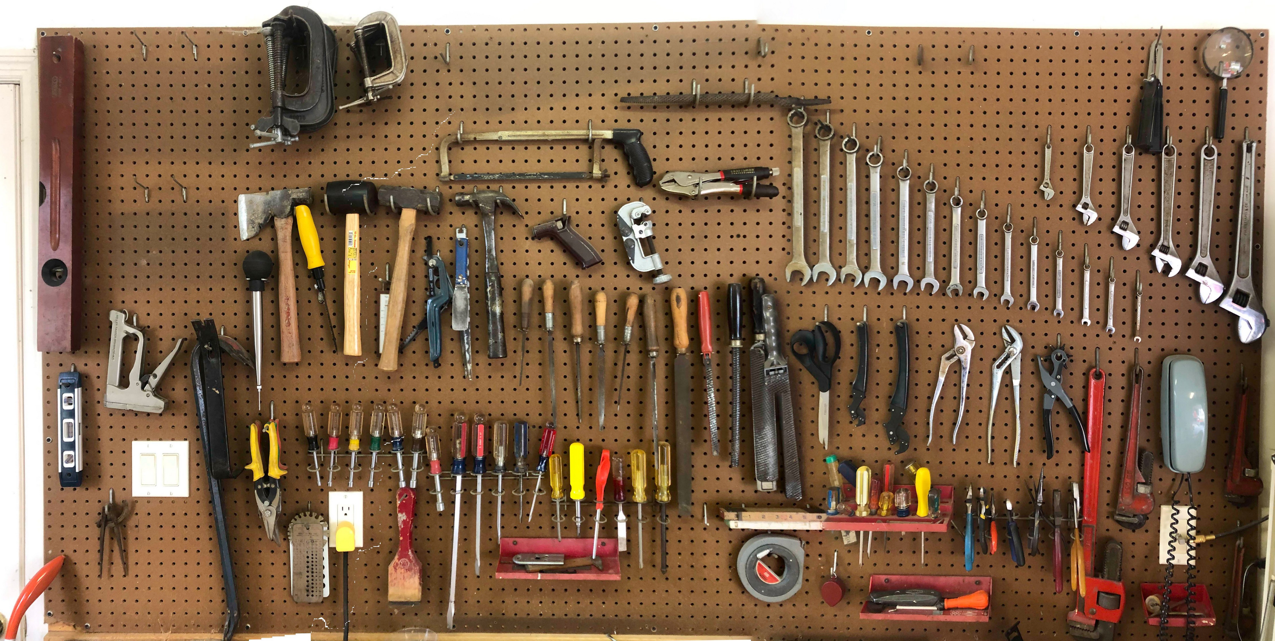 Large hand tool lot to include