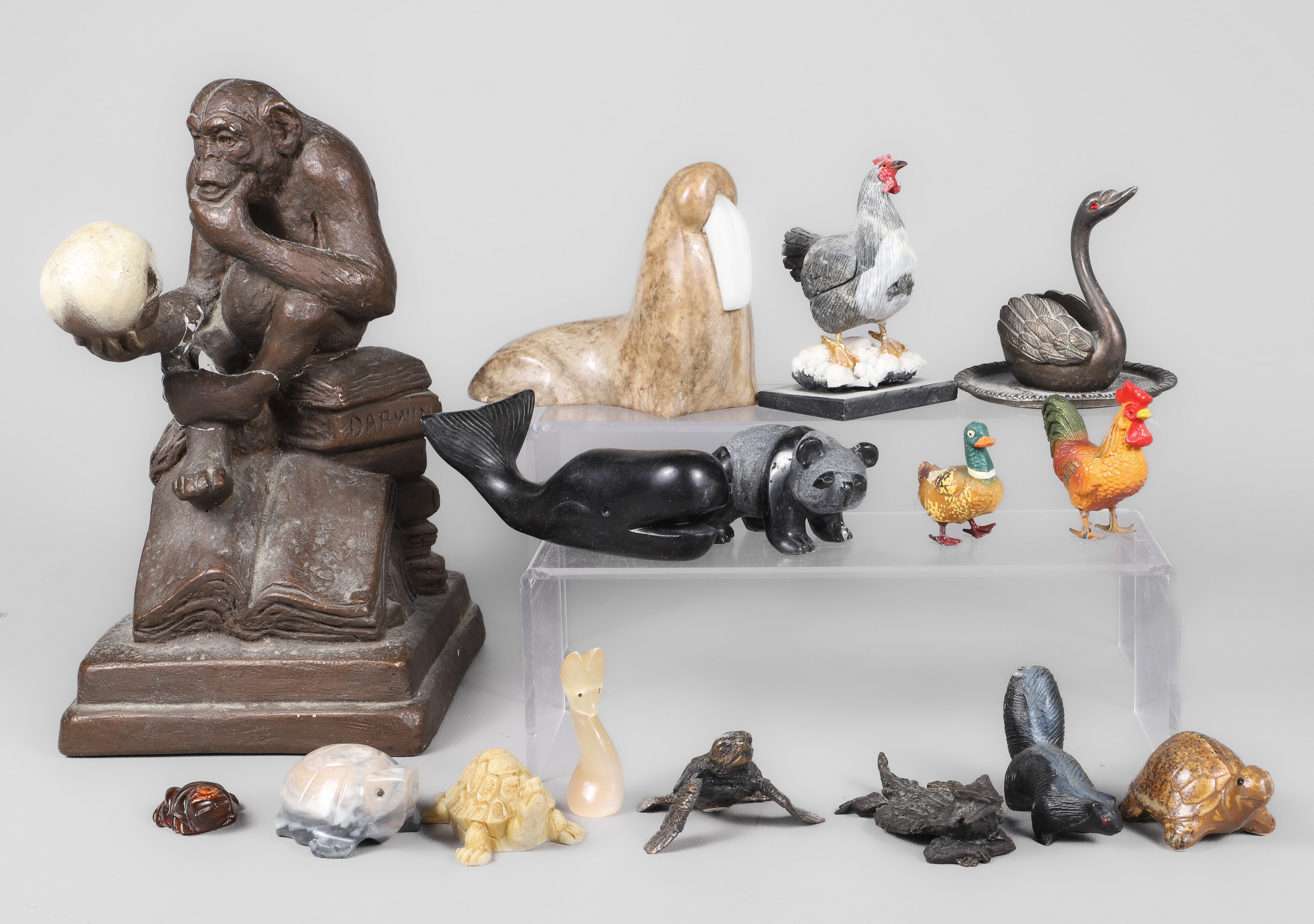 Lot of animal figurines, including