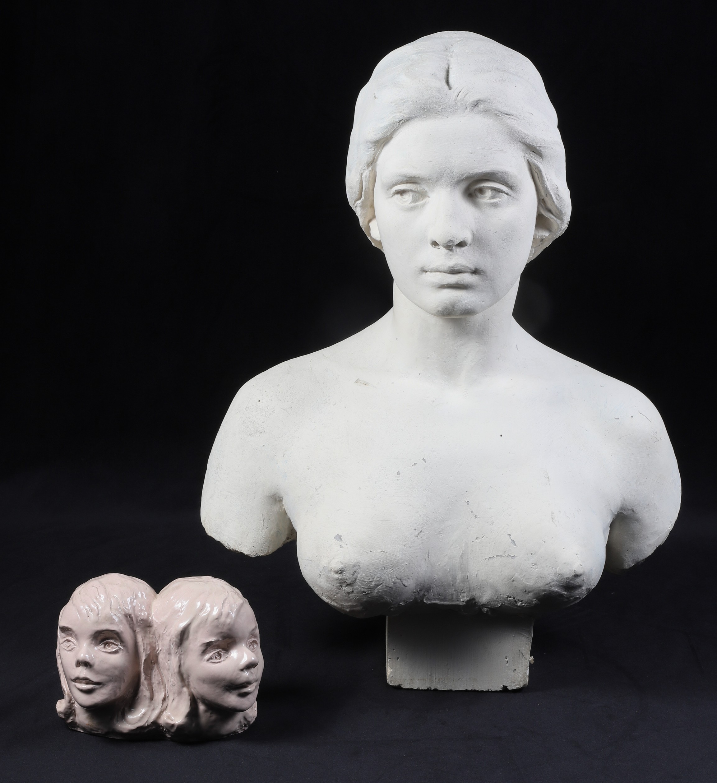  2 Plaster female busts c o large 2e182f