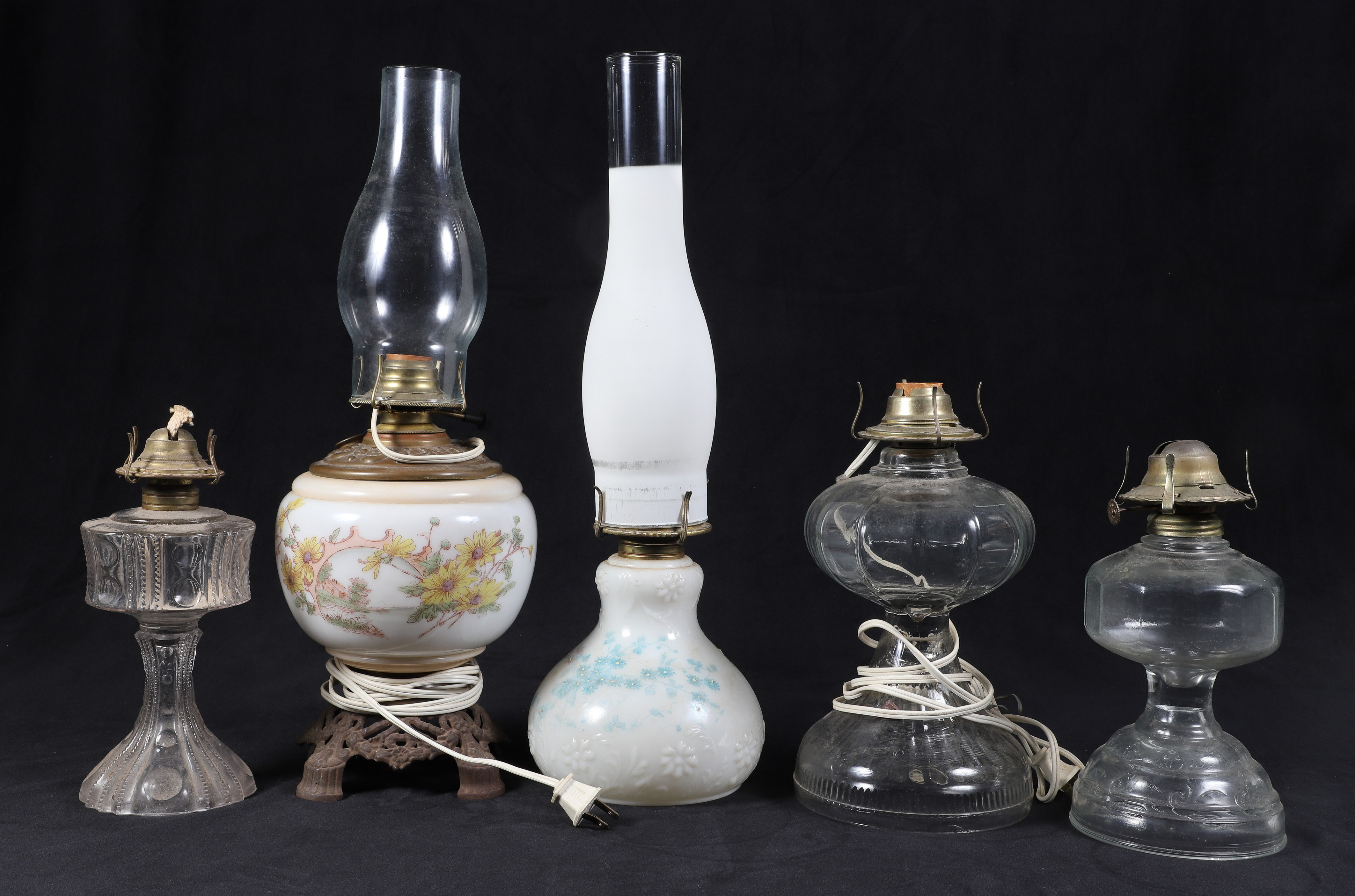 (5) Assorted glass oil lamps &