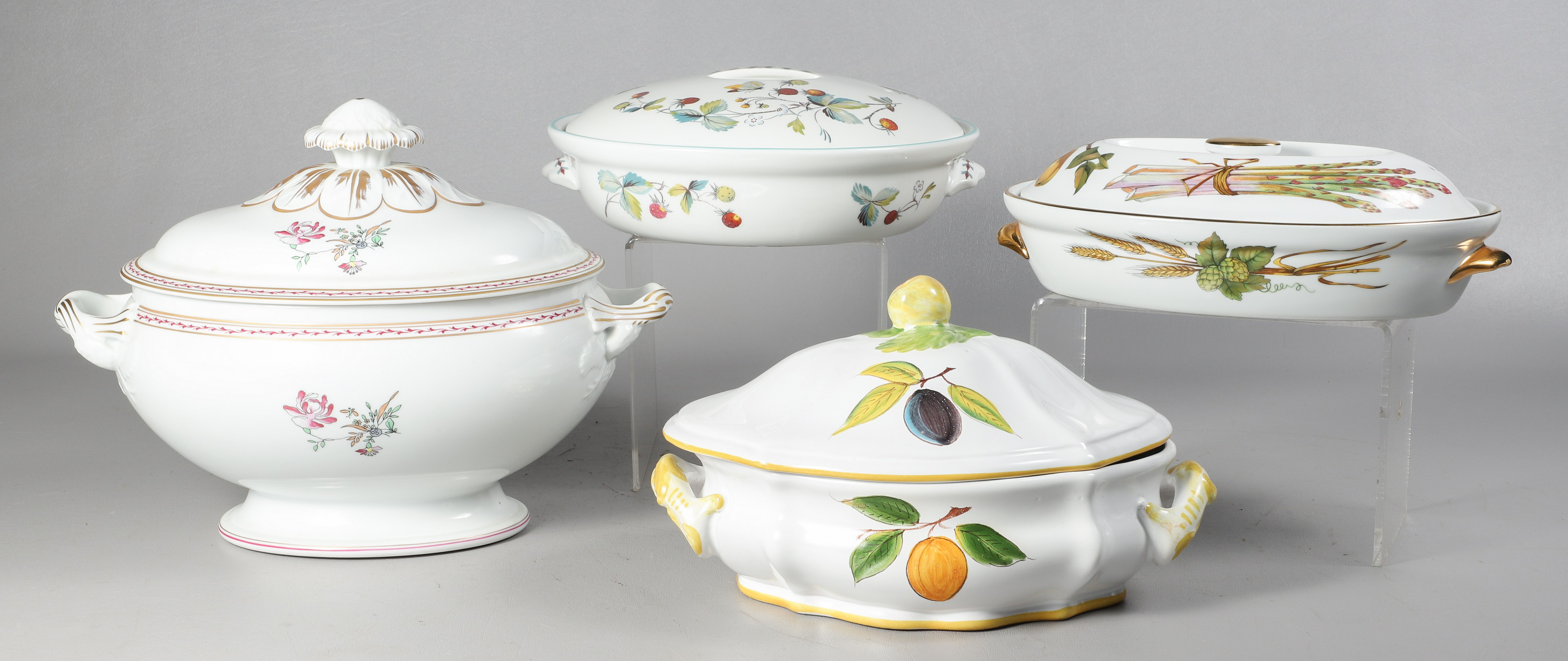 (4) Covered vegetables and tureen to