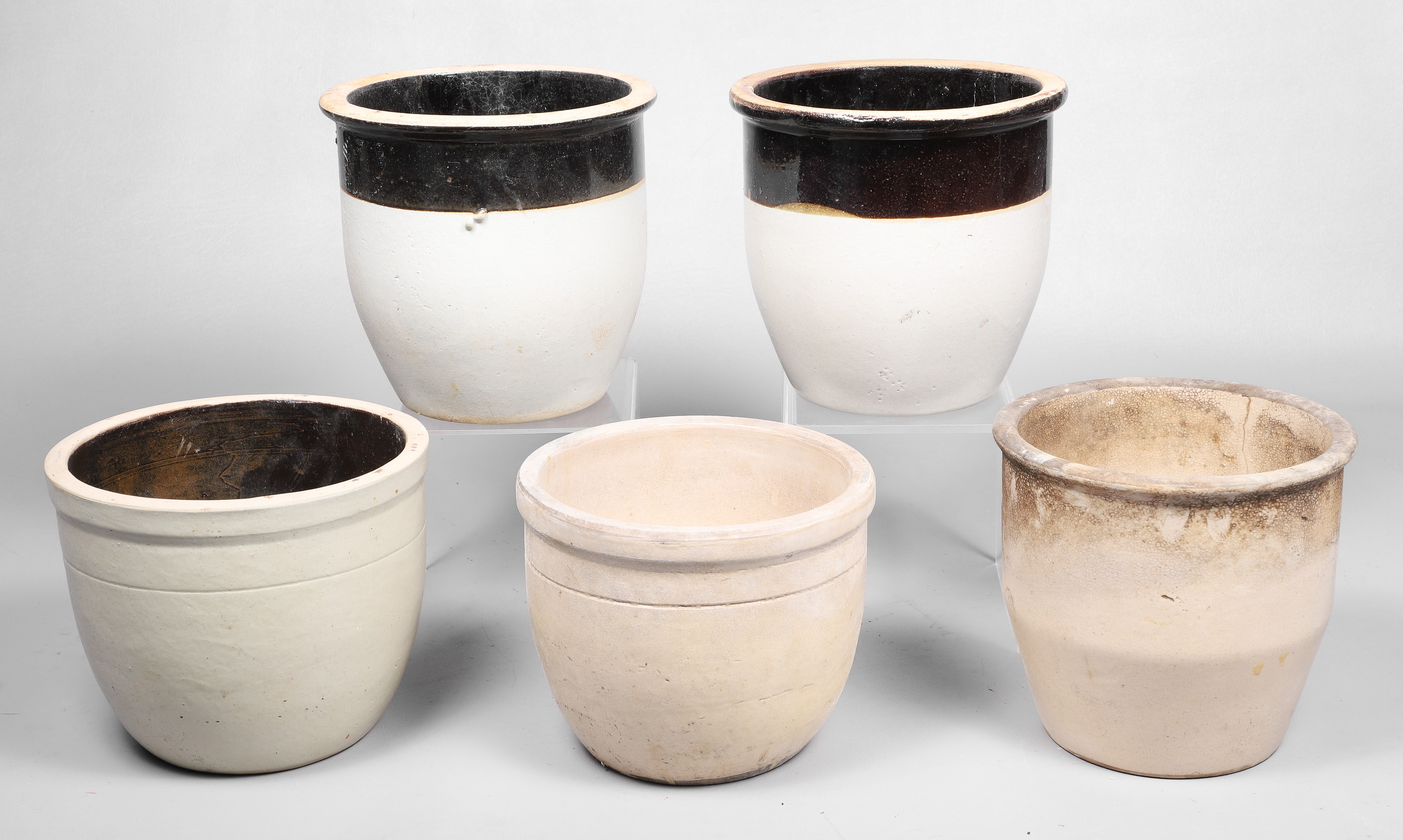  5 Stoneware pottery planters 2e1968