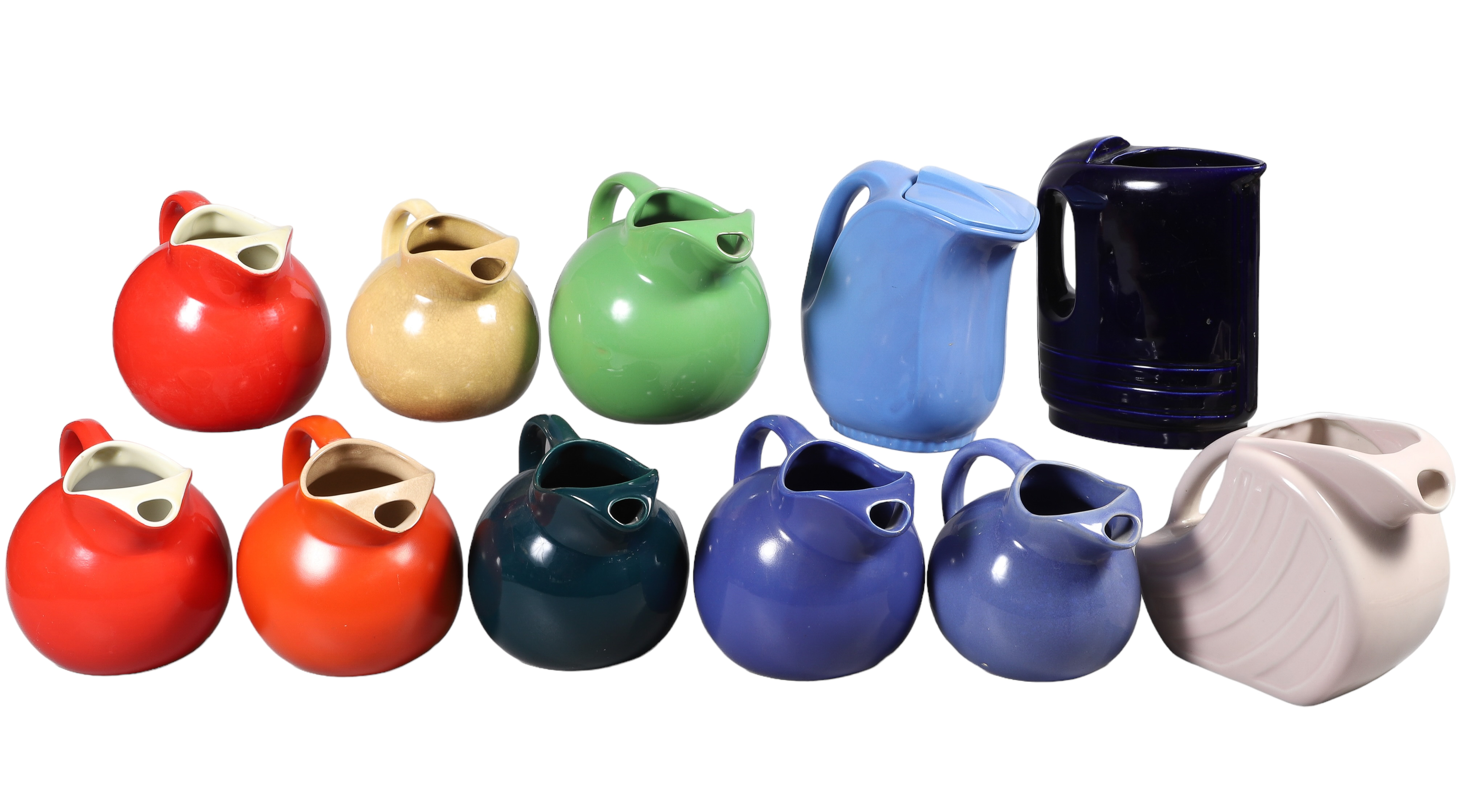 (11) Multi-color mid-century pottery