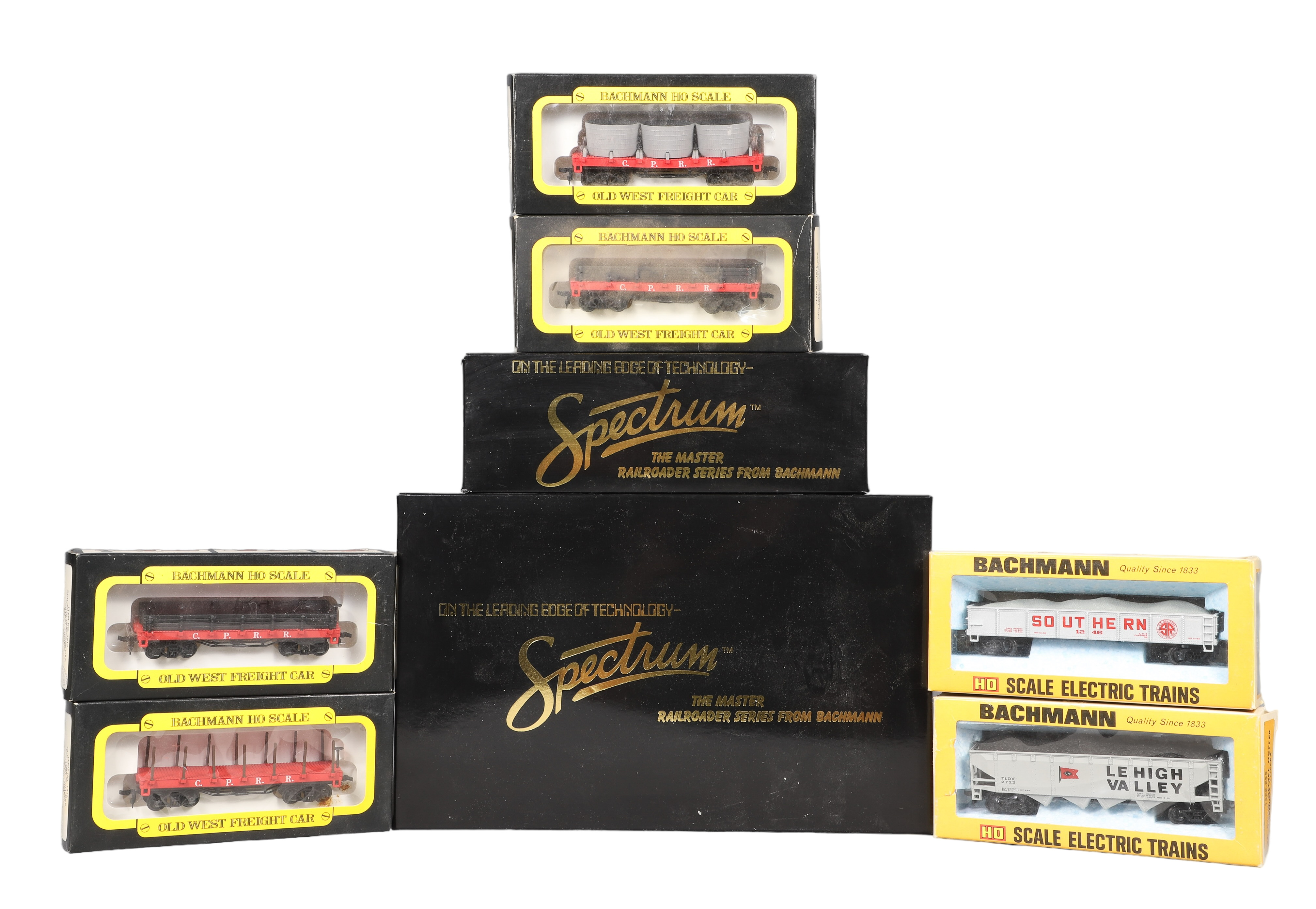 (7) Bachmann train cars, HO scale,