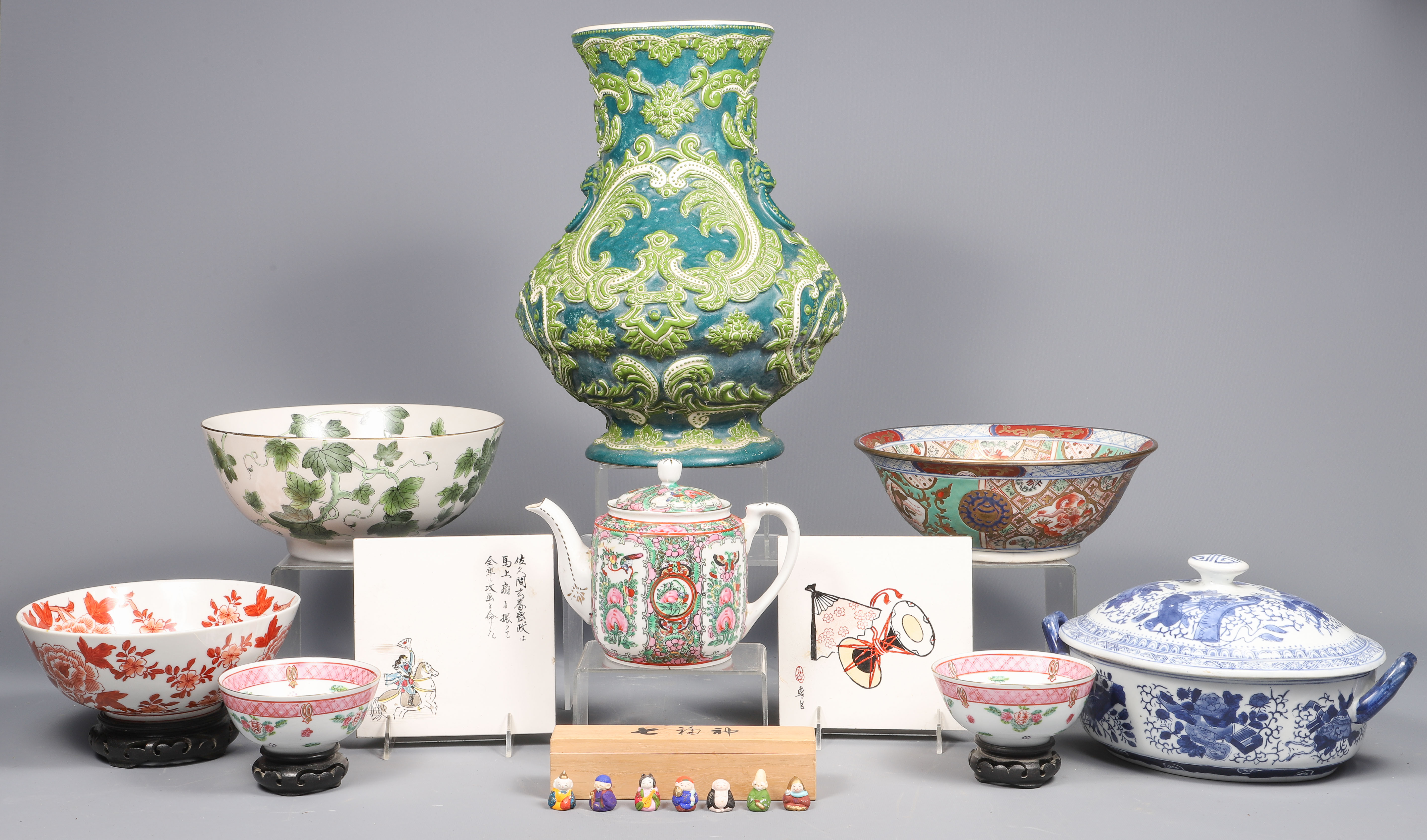 Lot of Asian porcelain & pottery,