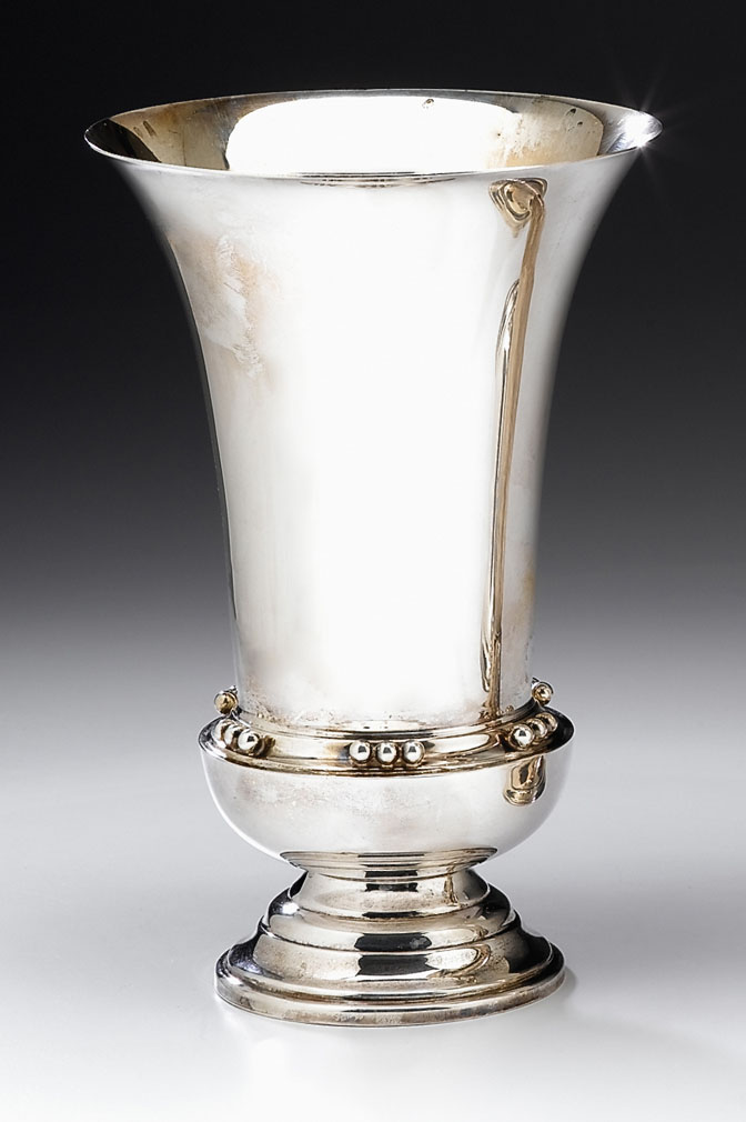 American sterling silver vase    woodside